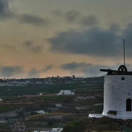 Villa Stunning Windmill House *